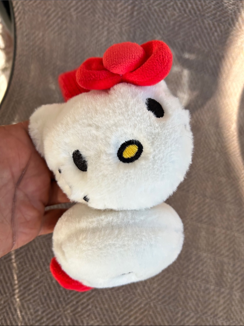 Sanrio Hello Kitty Plush Ear Muffs in White and Red. - Picture 5 of 8
